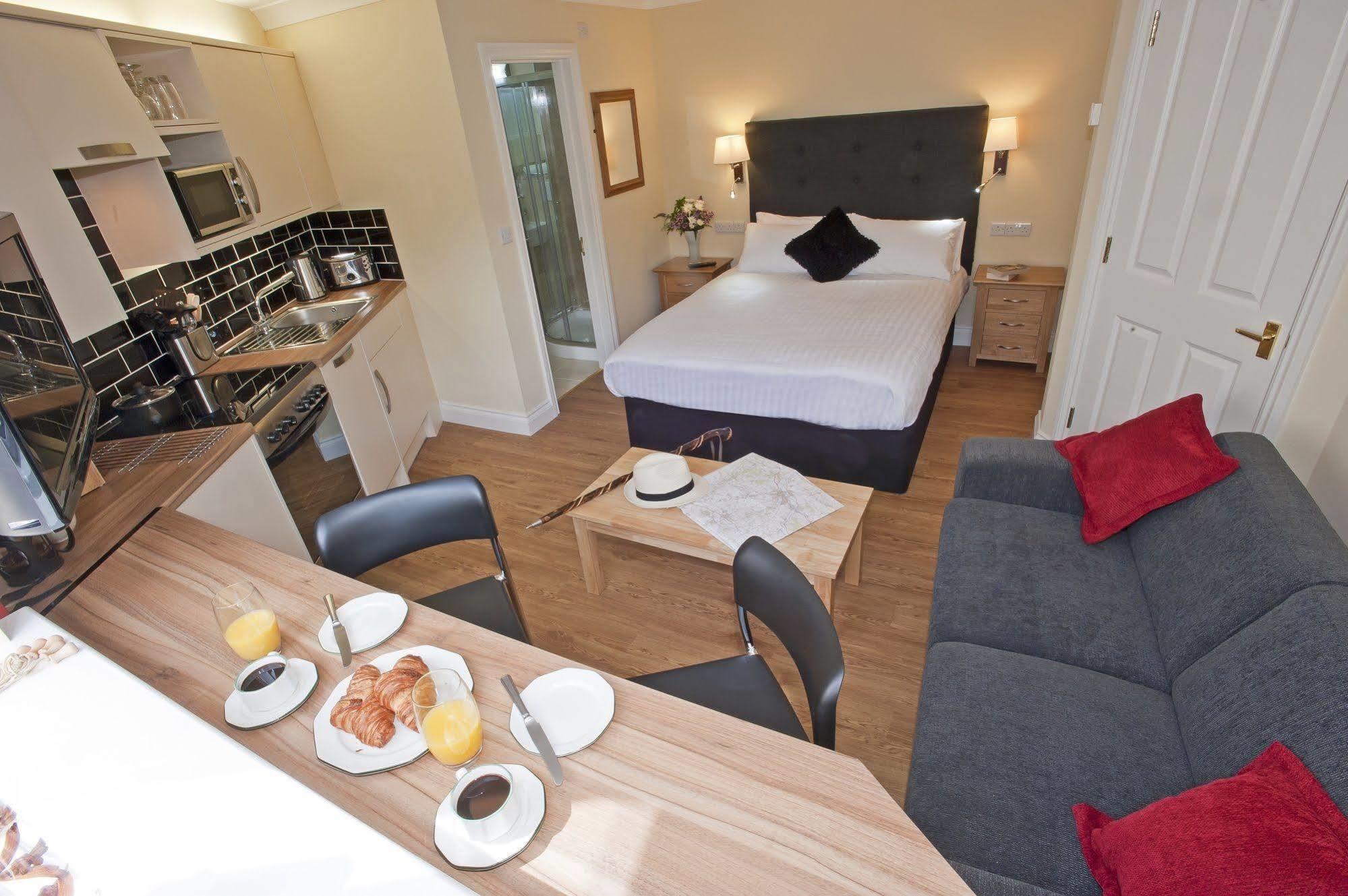 Peartree Serviced Apartments Salisbury Zewnętrze zdjęcie