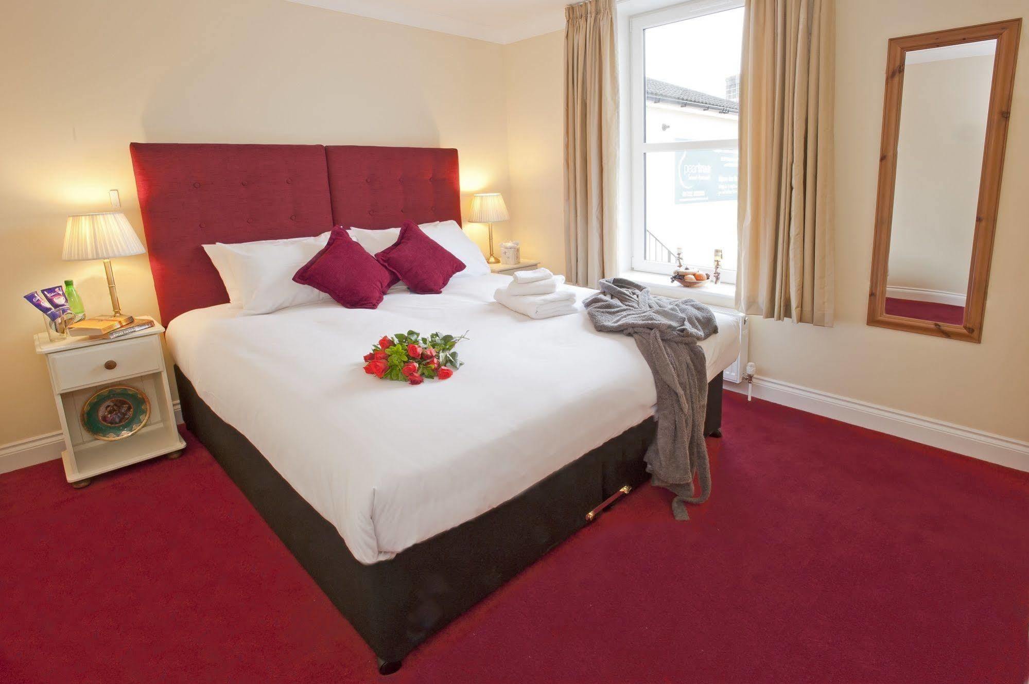 Peartree Serviced Apartments Salisbury Zewnętrze zdjęcie