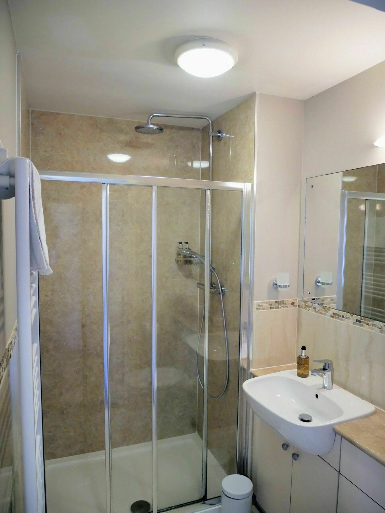 Peartree Serviced Apartments Salisbury Zewnętrze zdjęcie